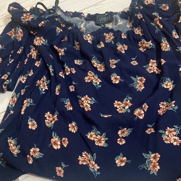 Sweet Wanderer Tops - Sweet Wanderer crop top